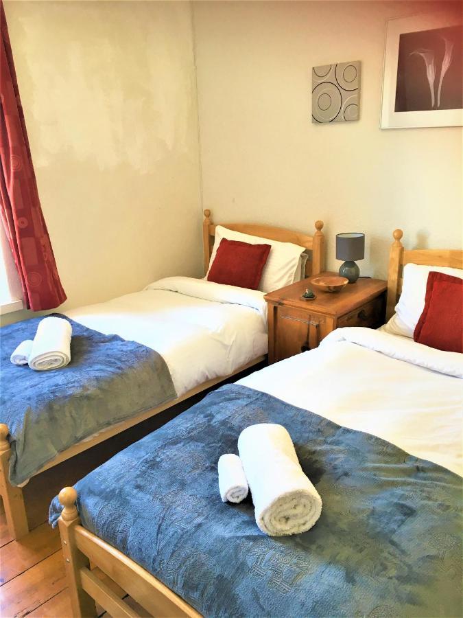 Bed and Breakfast Heddfan Llanboidy Экстерьер фото