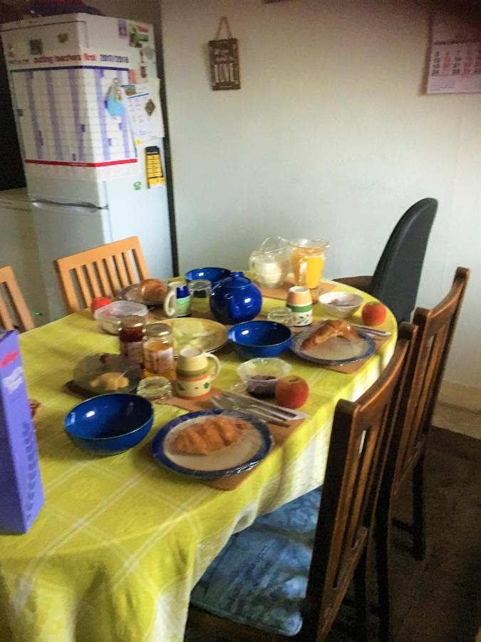 Bed and Breakfast Heddfan Llanboidy Экстерьер фото